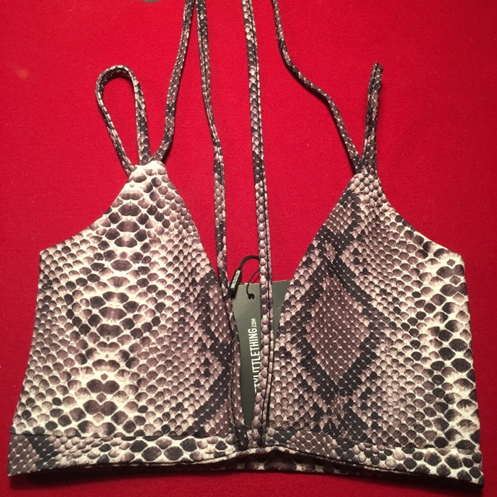 CROP HALTER TOP/SNAKESKIN FABRIC